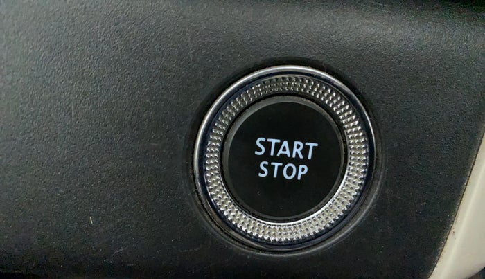 2019 Renault TRIBER RXZ, Petrol, Manual, 26,805 km, Keyless Start/ Stop Button