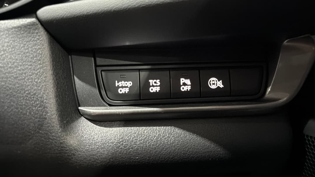 2026 Mazda CX-30 G20 Pure (FWD), Automatic, 13947 km, Utility Switches/Buttons