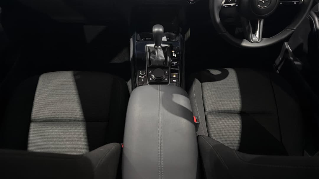 2026 Mazda CX-30 G20 Pure (FWD), Automatic, 13947 km, Center Console