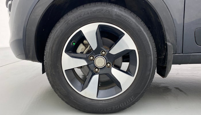 2018 Tata NEXON XZA+ 1.5, Diesel, Automatic, 40,301 km, Left Front Wheel