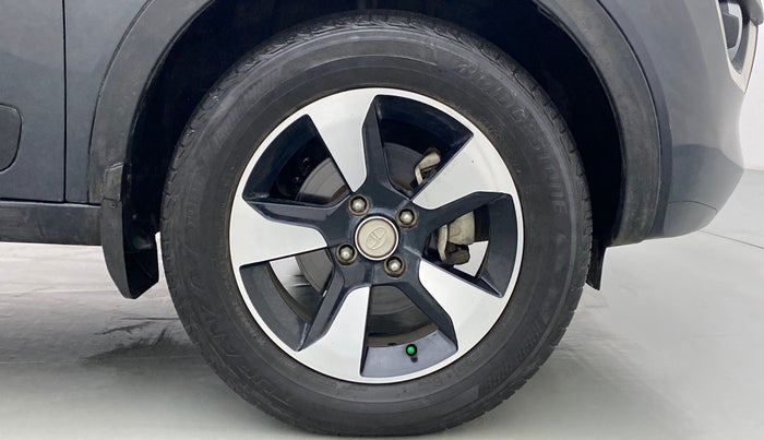 2018 Tata NEXON XZA+ 1.5, Diesel, Automatic, 40,301 km, Right Front Wheel