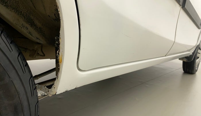 2016 Maruti Alto 800 LXI, Petrol, Manual, 67,999 km, Right running board - Slightly rusted