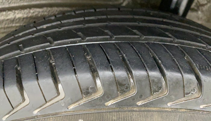 2021 Maruti New Wagon-R 1.0 Lxi (o) cng, CNG, Manual, 17,268 km, Left Rear Tyre Tread