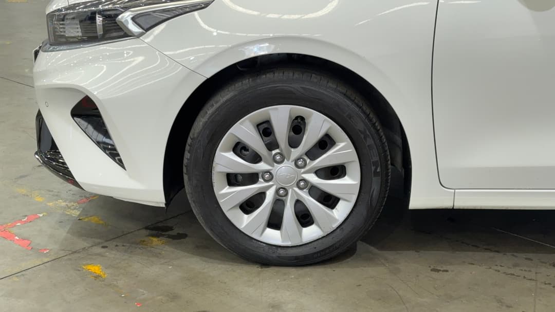 2024 Kia Cerato S, Automatic, 33235 km, Left Front Wheel