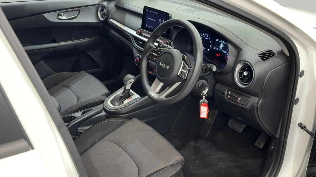 2024 Kia Cerato S, Automatic, 33235 km, Right Side Front Door Cabin View