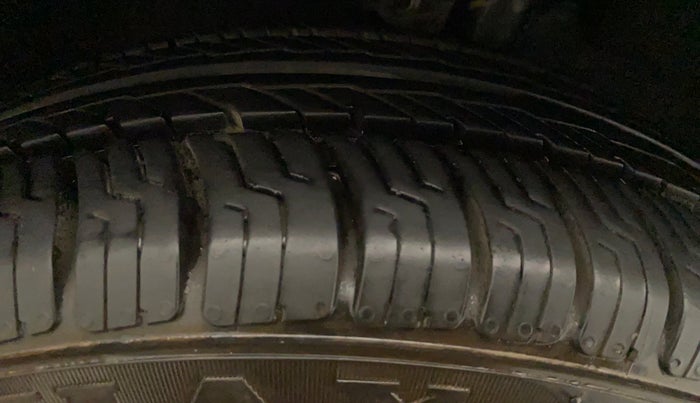 2017 Maruti Celerio VXI, Petrol, Manual, 34,454 km, Right Rear Tyre Tread