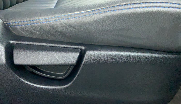2018 Hyundai NEW SANTRO 1.1 SPORTS AMT, Petrol, Automatic, 25,002 km, Driver Side Adjustment Panel