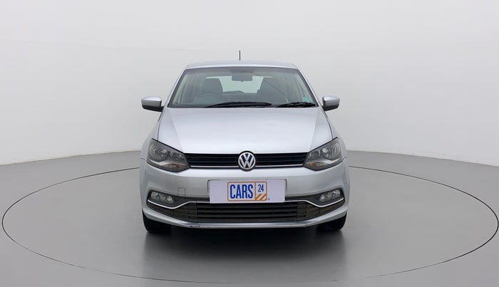 2014 Volkswagen Polo HIGHLINE1.2L, Petrol, Manual, 1,08,304 km, Highlights