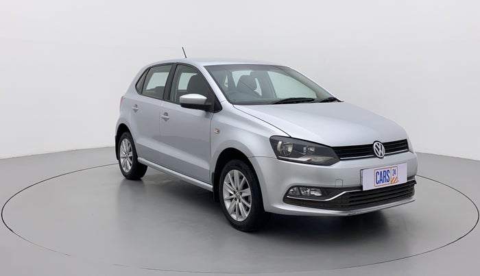 2014 Volkswagen Polo HIGHLINE1.2L, Petrol, Manual, 1,08,304 km, Right Front Diagonal