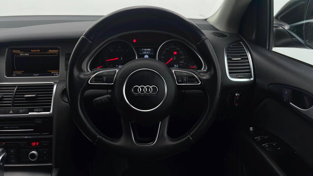 2014 Audi Q7 3.0 Tdi Quattro, Automatic, 114311 km, Steering Wheel Close-up