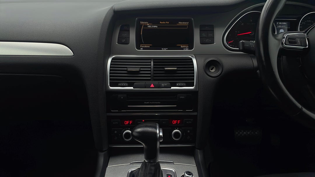 2014 Audi Q7 3.0 Tdi Quattro, Automatic, 114311 km, Center Console