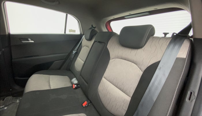 2019 Hyundai Creta 1.6 SX VTVT, Petrol, Manual, 30,026 km, Right Side Rear Door Cabin