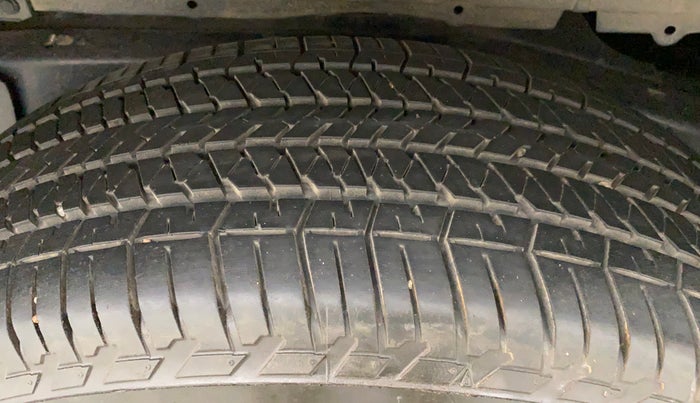 2019 Mahindra Scorpio S5, Diesel, Manual, 99,357 km, Left Rear Tyre Tread