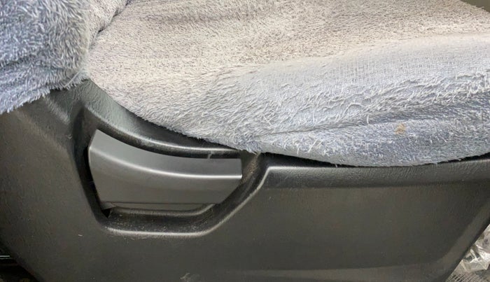 2019 Mahindra Scorpio S5, Diesel, Manual, 99,357 km, Driver Side Adjustment Panel