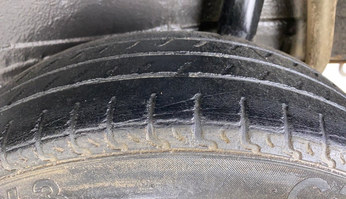 2019 Maruti S PRESSO LXI, CNG, Manual, 89,722 km, Left Rear Tyre Tread