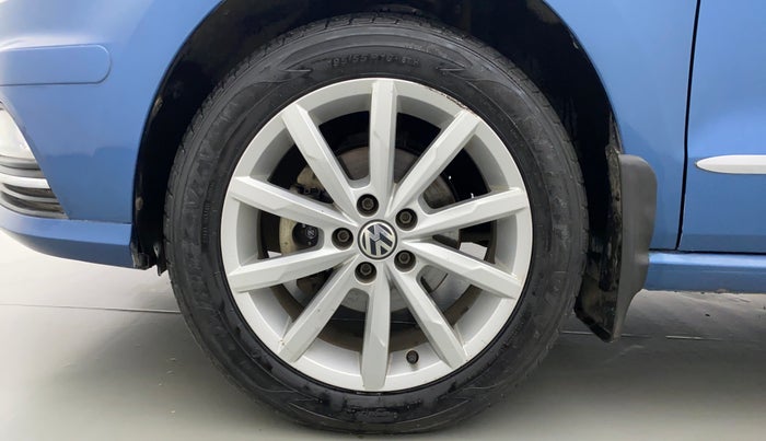 2017 Volkswagen Ameo HIGHLINE 1.2, Petrol, Manual, 30,407 km, Left Front Wheel