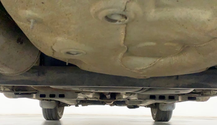 2017 Volkswagen Ameo HIGHLINE 1.2, Petrol, Manual, 30,407 km, Rear Underbody