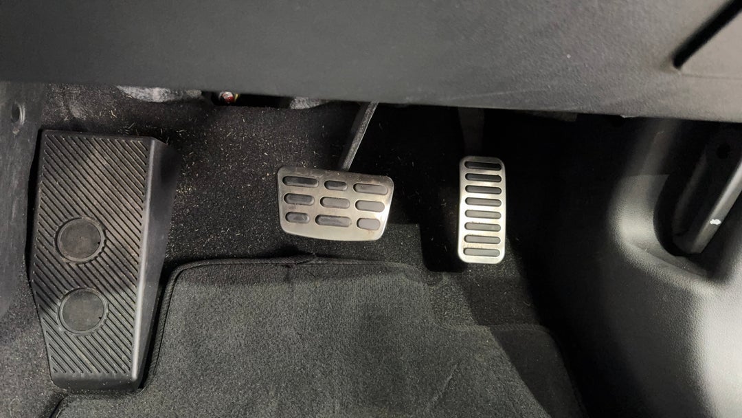 Pedals and Footmat