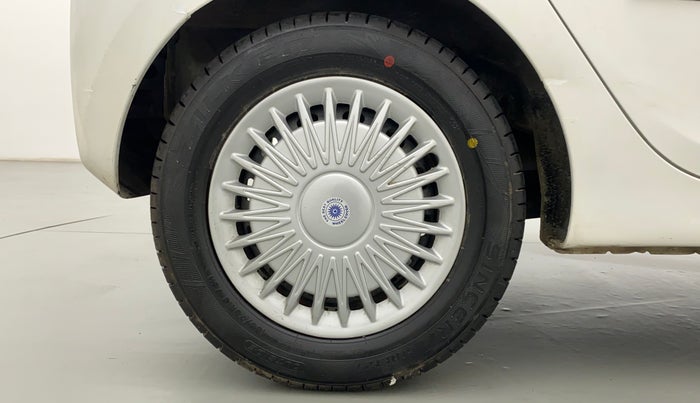 2014 Hyundai Eon MAGNA +, Petrol, Manual, 65,984 km, Right Rear Wheel