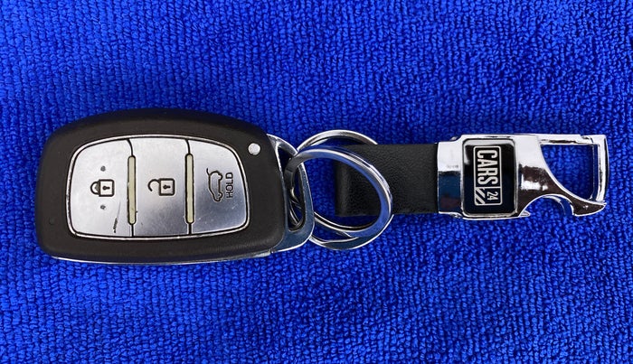 2014 Hyundai Elite i20 ASTA 1.2, CNG, Manual, 77,482 km, Key Close Up