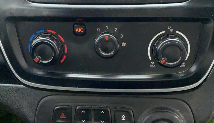 2019 Renault Kwid RXL, Petrol, Manual, 13,045 km, AC Unit - Directional switch has minor damage