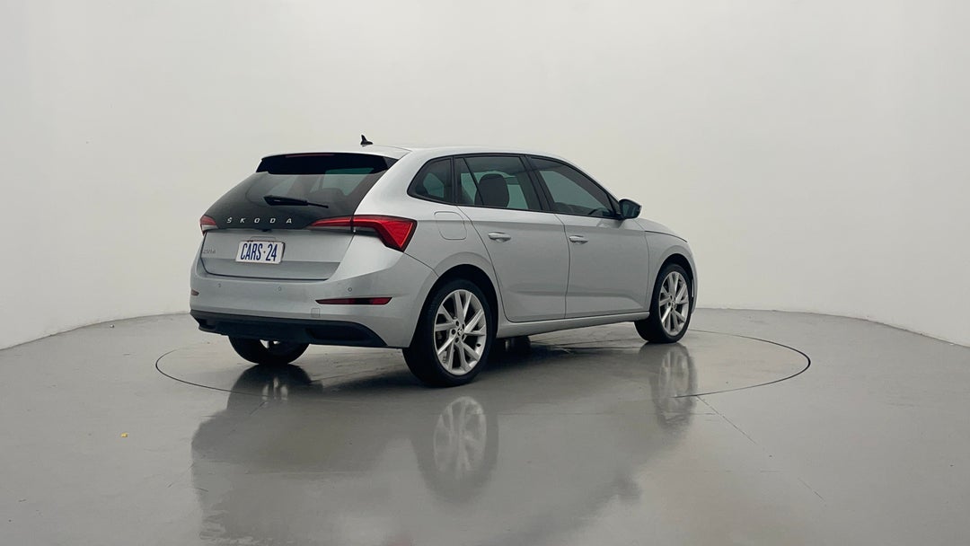 Right Back Diagonal (45- Degree) View