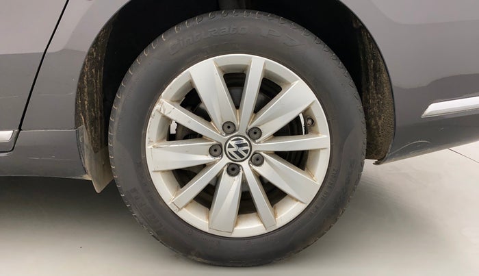 2012 Volkswagen Passat TRENDLINE MT, Diesel, Manual, 94,144 km, Left Rear Wheel
