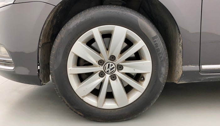 2012 Volkswagen Passat TRENDLINE MT, Diesel, Manual, 94,144 km, Left Front Wheel