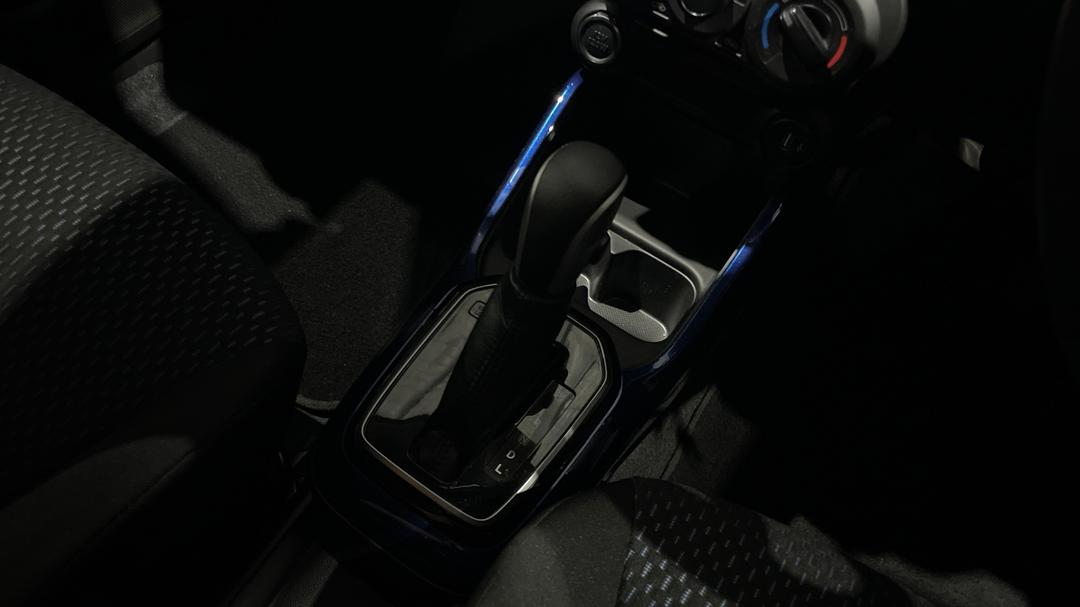 2022 Suzuki Ignis Gl, Automatic, 19326 km, Gear Lever 
