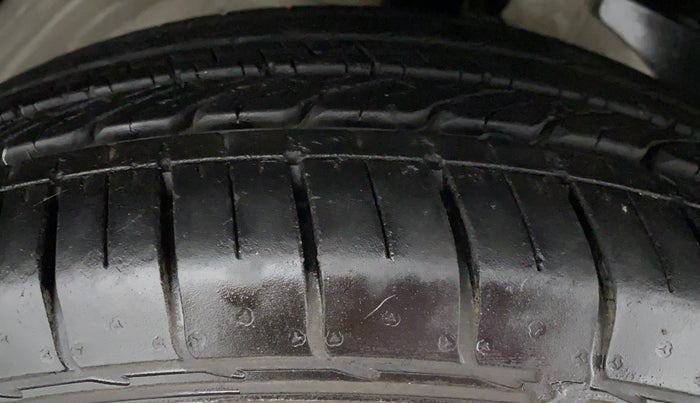 2019 MG HECTOR SMART DIESEL, Diesel, Manual, 12,999 km, Right Rear Tyre Tread