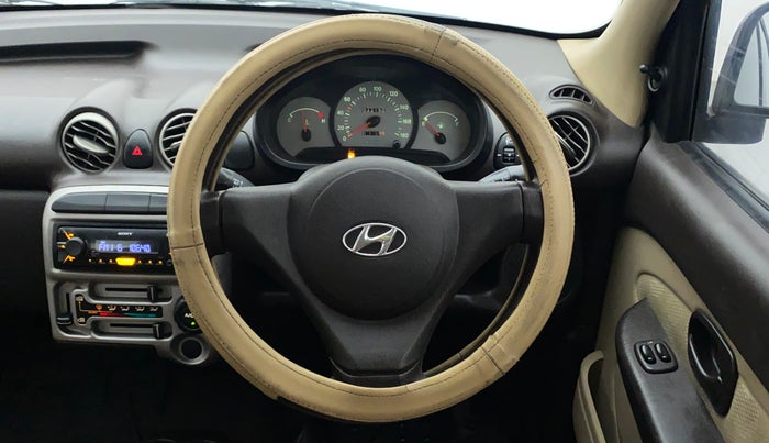 2014 Hyundai Santro Xing GLS, Petrol, Manual, 44,196 km, Steering Wheel Close Up