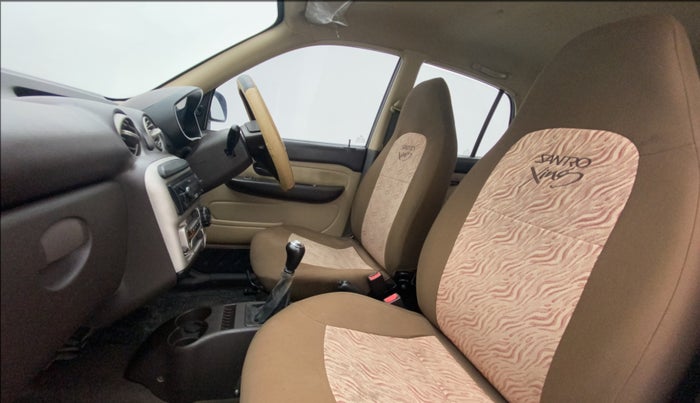 2014 Hyundai Santro Xing GLS, Petrol, Manual, 44,196 km, Right Side Front Door Cabin