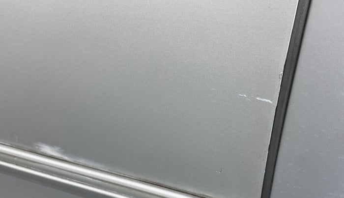 2011 Toyota Etios G, CNG, Manual, 73,470 km, Front passenger door - Minor scratches