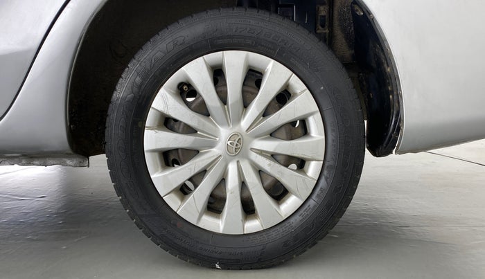 2011 Toyota Etios G, CNG, Manual, 73,470 km, Left Rear Wheel