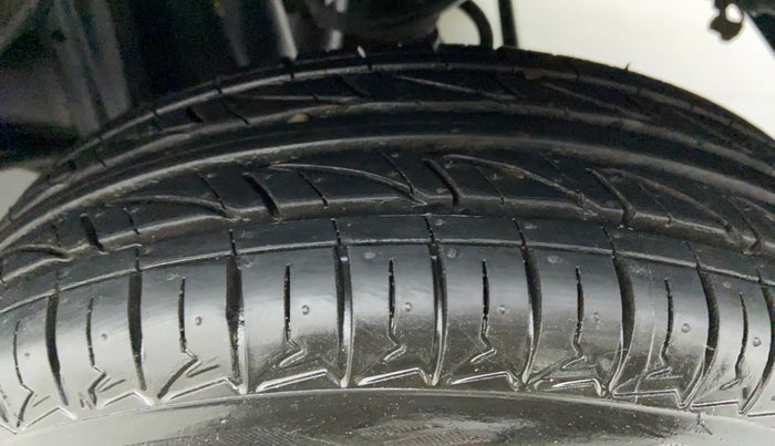 2012 Maruti Alto K10 VXI P, Petrol, Manual, 41,069 km, Left Rear Tyre Tread