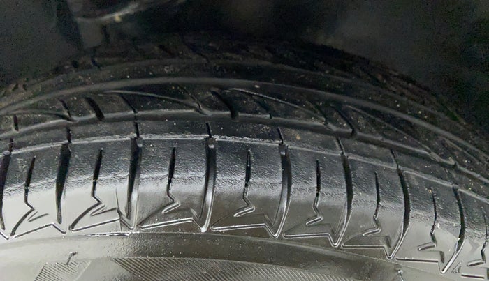 2012 Maruti Alto K10 VXI P, Petrol, Manual, 41,069 km, Right Front Tyre Tread
