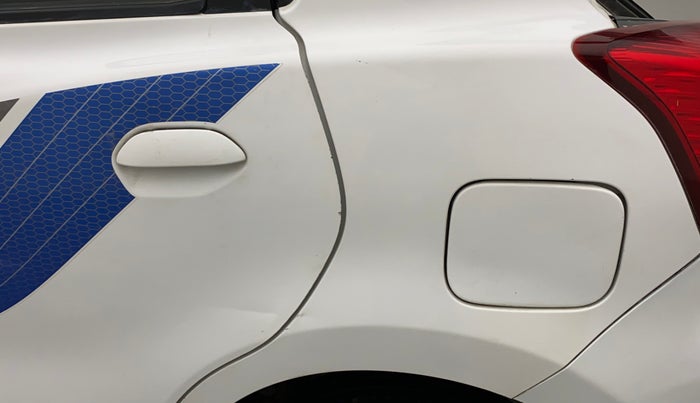 2017 Datsun Go ANNIVERSARY EDITION, Petrol, Manual, 32,611 km, Left quarter panel - Slightly dented