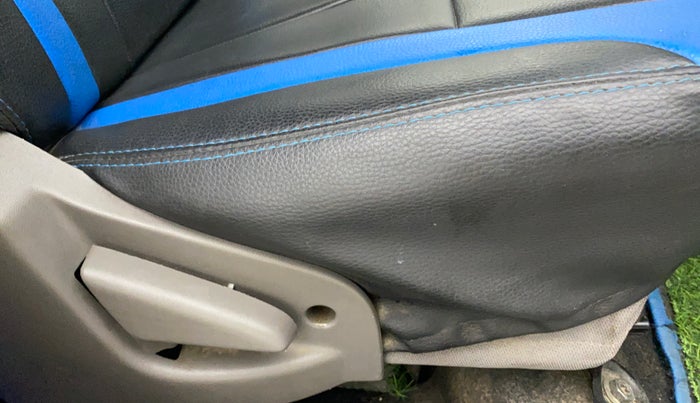 2017 Datsun Go ANNIVERSARY EDITION, Petrol, Manual, 32,611 km, Driver Side Adjustment Panel