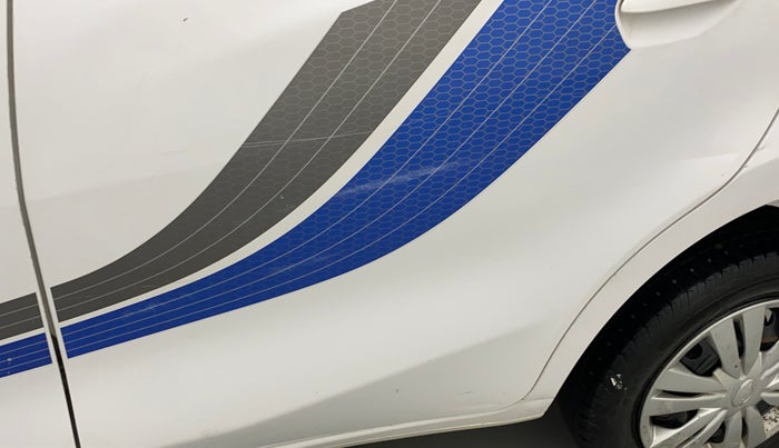 2017 Datsun Go ANNIVERSARY EDITION, Petrol, Manual, 32,611 km, Rear left door - Slightly dented