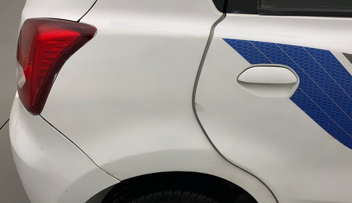 2017 Datsun Go ANNIVERSARY EDITION, Petrol, Manual, 32,611 km, Right quarter panel - Slightly dented