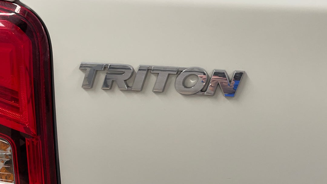 Badge (Boot Left Side)