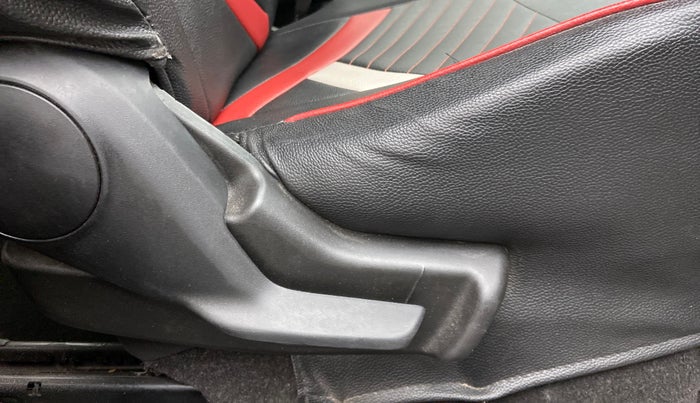 2018 Maruti IGNIS ZETA 1.2 AMT, Petrol, Automatic, 46,318 km, Driver Side Adjustment Panel