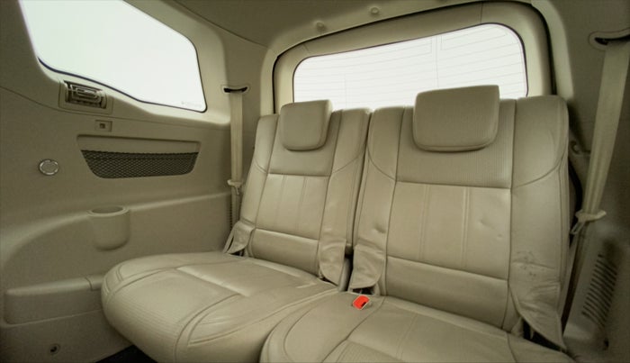 2016 Mahindra XUV500 W10, Diesel, Manual, 62,946 km, Third Seat Row ( optional )