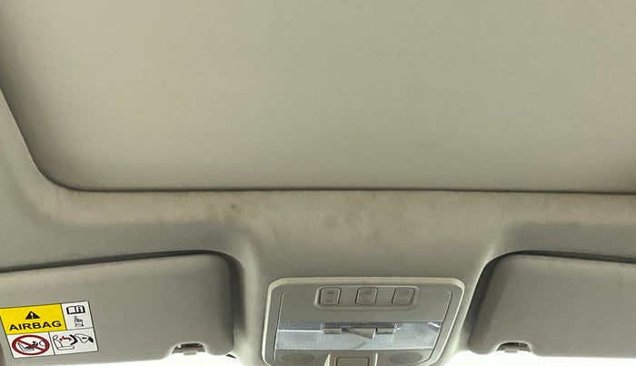 2022 Tata Harrier XZA PLUS, Diesel, Automatic, 10,037 km, Ceiling - Roof lining is slightly discolored