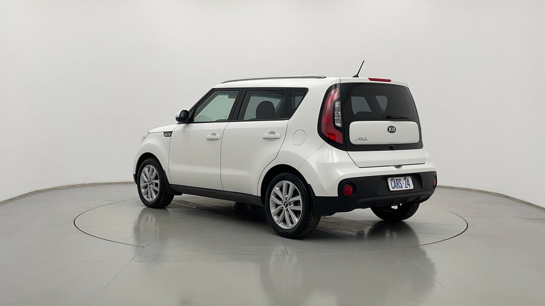 Left Back Diagonal (45- Degree) View