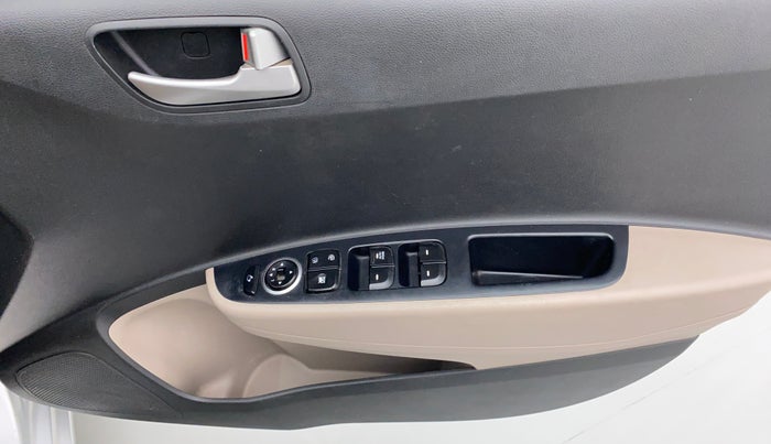 2015 Hyundai Xcent S 1.2 OPT, Petrol, Manual, 35,092 km, Driver Side Door Panels Control