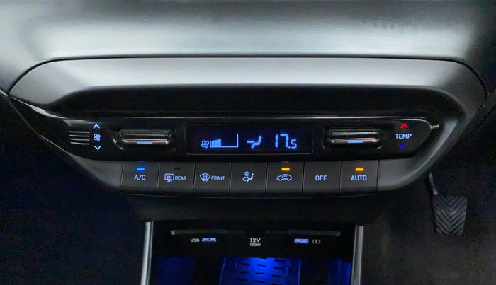 2022 Hyundai NEW I20 ASTA 1.2 MT, Petrol, Manual, 3,198 km, Automatic Climate Control