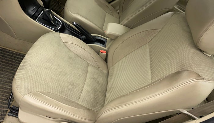 2018 Maruti Ciaz ZETA 1.4  AT PETROL, Petrol, Automatic, 84,490 km, Front left seat (passenger seat) - Cover slightly stained