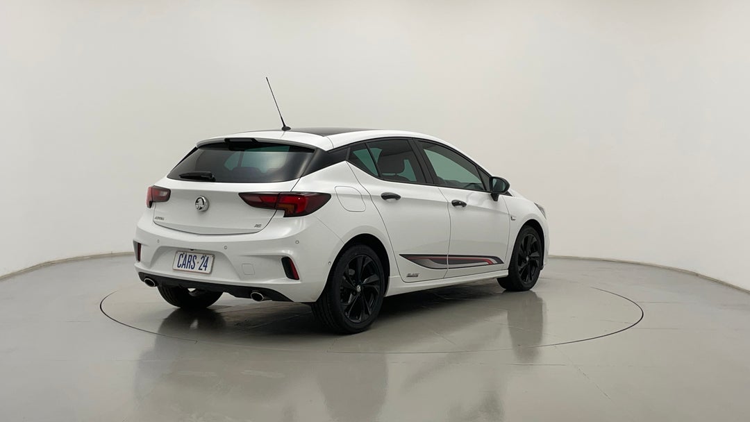 Right Back Diagonal (45- Degree) View