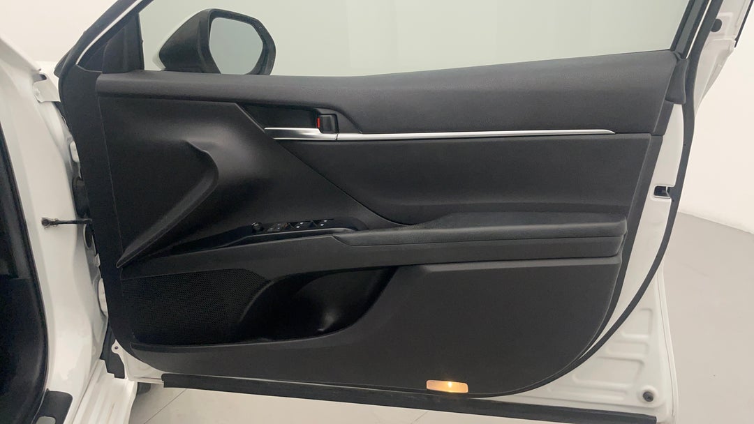 2020 Toyota Camry Ascent Sport Hybrid, Automatic, 90346 km, Speaker View